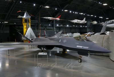 Northrop McDonnell YF-23A Black Widow II above 24.jpg