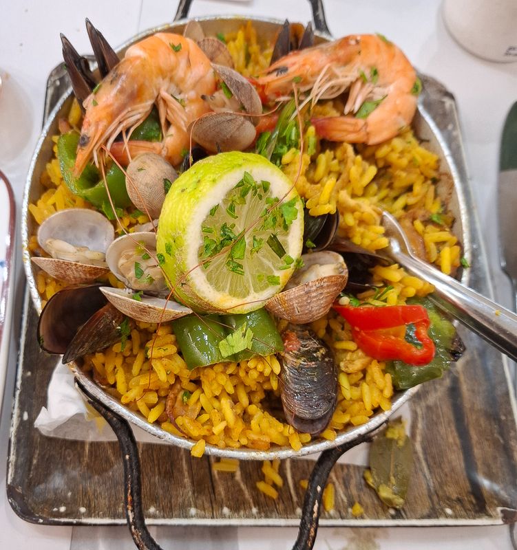 A memorable seafood paella, served up in El Jadida