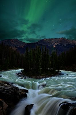 Canada Jasper National Park Sunwapta Falls Northern Lights.jpg