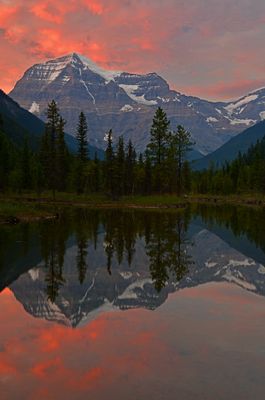 Canada Mt Robson Sunset.jpg