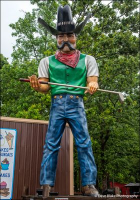 831702 Golfing Cowboy MM Hochatown OK 2022