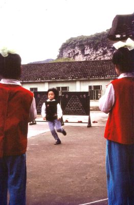China 1978 144 Guilin, Planting trees