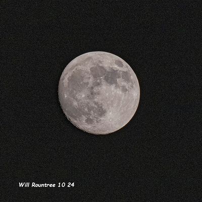 5F1A5208 Not quite full moon .jpg