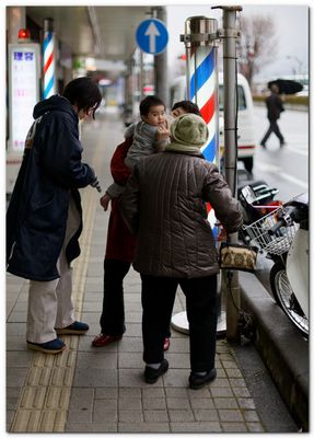 20081225 -- 140454 -- Canon 5D + 50 / 1.2L @ f/1.2, 1/400, ISO 100