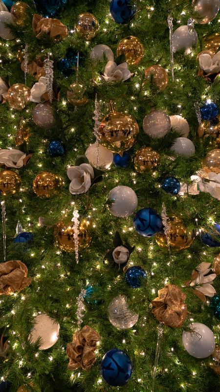 Fairmont Hotel Christmas Tree