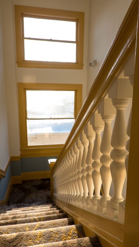 Hotel Vintage Court Stairs