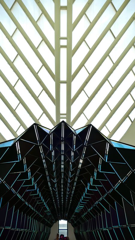 SFMOMA Olafur Eliasson: One-way colour tunnel