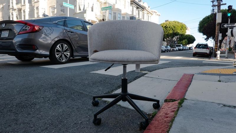 Chair 420