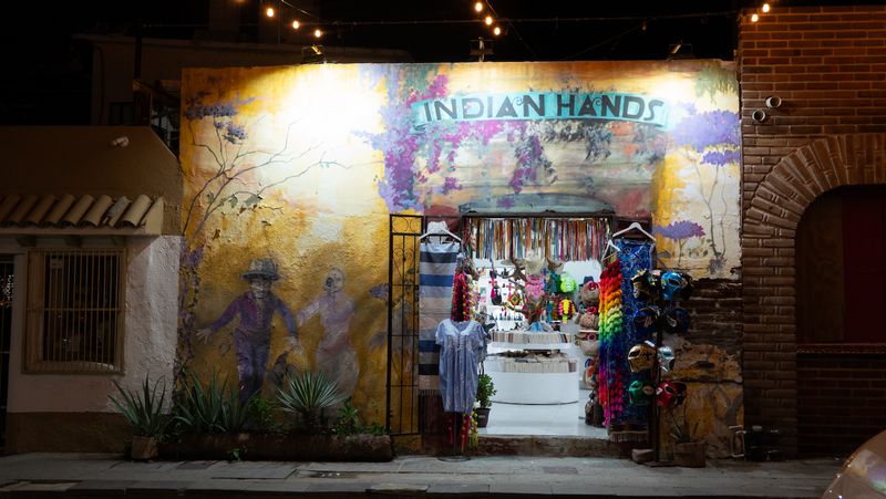 Indian Hands Gallery