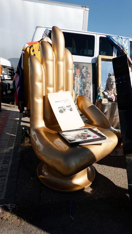 Hand Seat