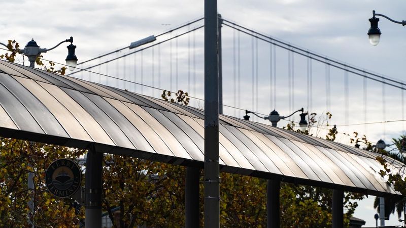 Embarcadero Overhang