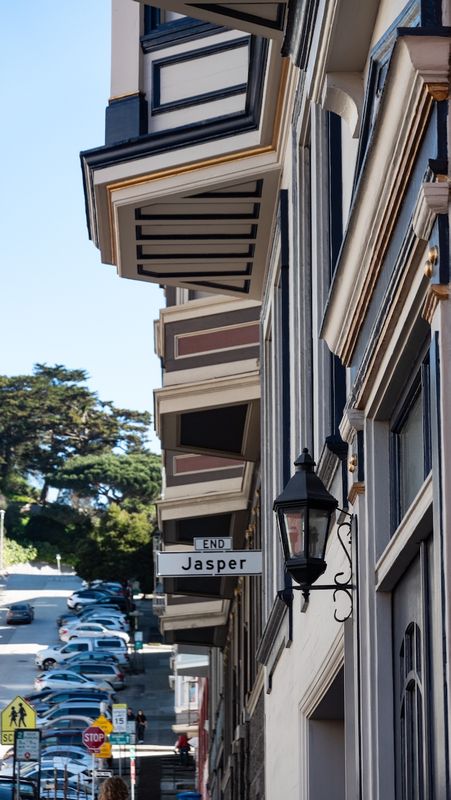 Jasper Alley, North Beach