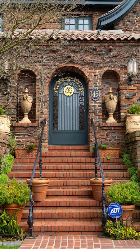 Doors, Fences, Gates and Other Barriers