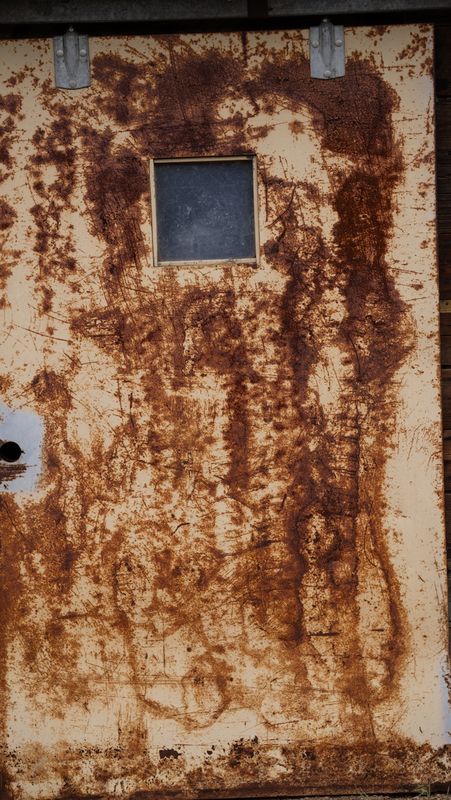 Cottonwood Canyon State Park Barn Door
