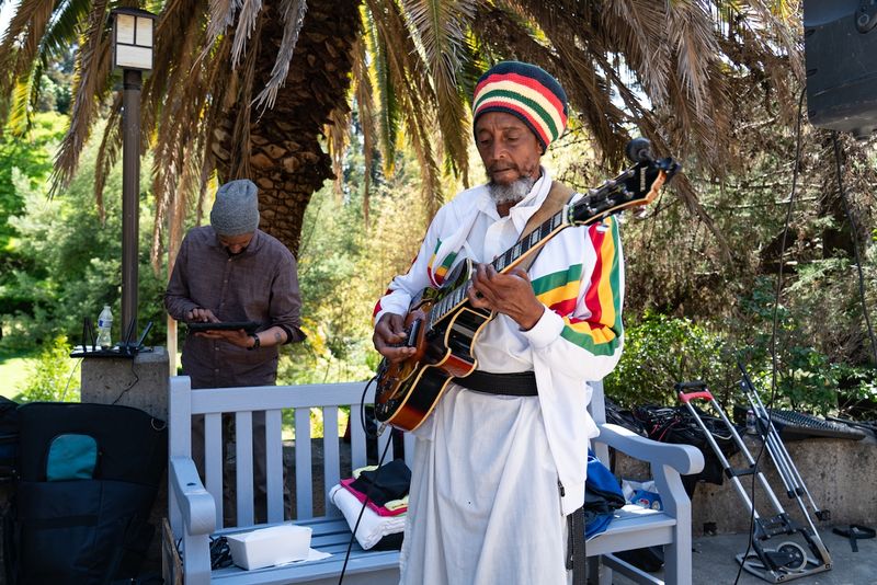 Onye & The Messengers