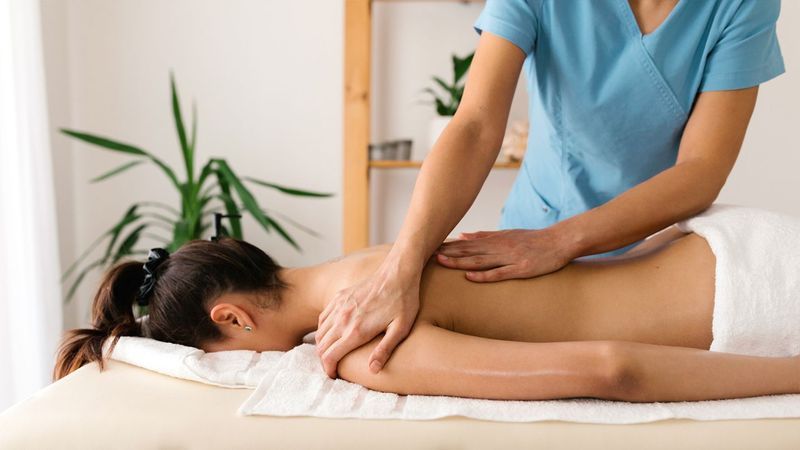 massage-therapy-guide-1440x810.jpg