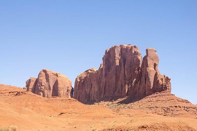 Buttes-5160368.jpg