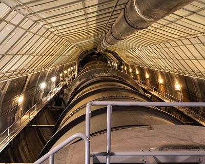 Inside Hoover Dam-5210189.jpg