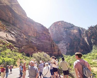 Viewing Zion Canyon-5190020.jpg
