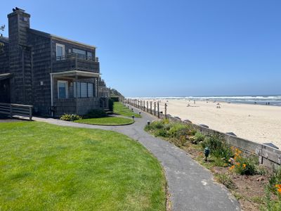 Waves hotel at Cannon Beach