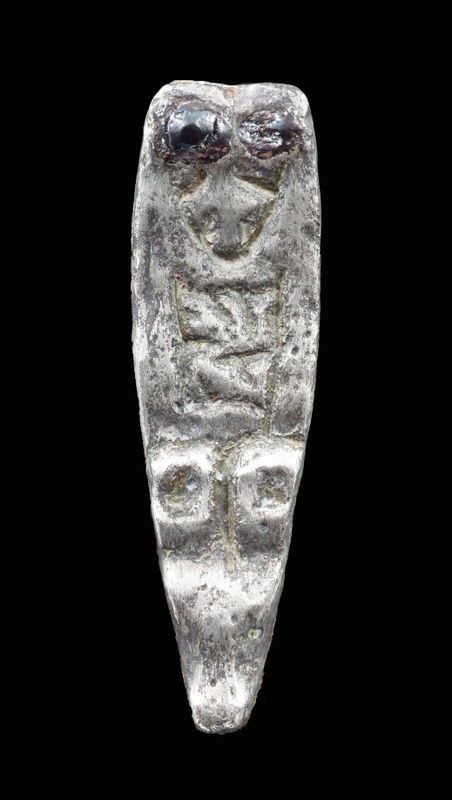 Silver Trewhiddle strapend with animal head and Trewhiddle beast in profile. 9th century. Group A1 (Thomas 2000).