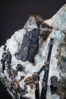 Steenstrupine-Ce with aegirine terminated crystals in sodalite, Ilimaussaq