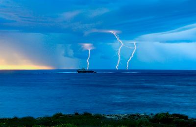 Lightning on Waterloo Bay