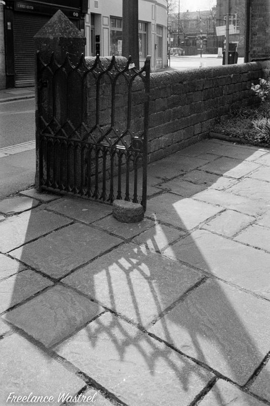 Gate shadow