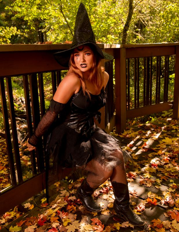Sorceress NSFW