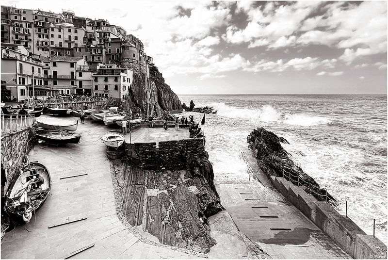 Life in Manarola