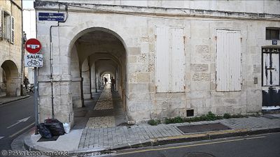 La Rochelle corridor