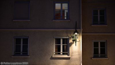 Orleans windows by the street light
