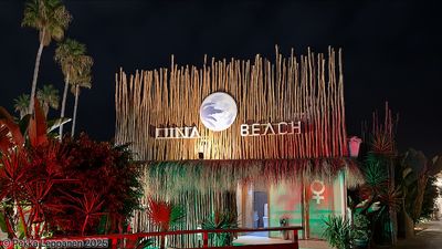 Luna Beach