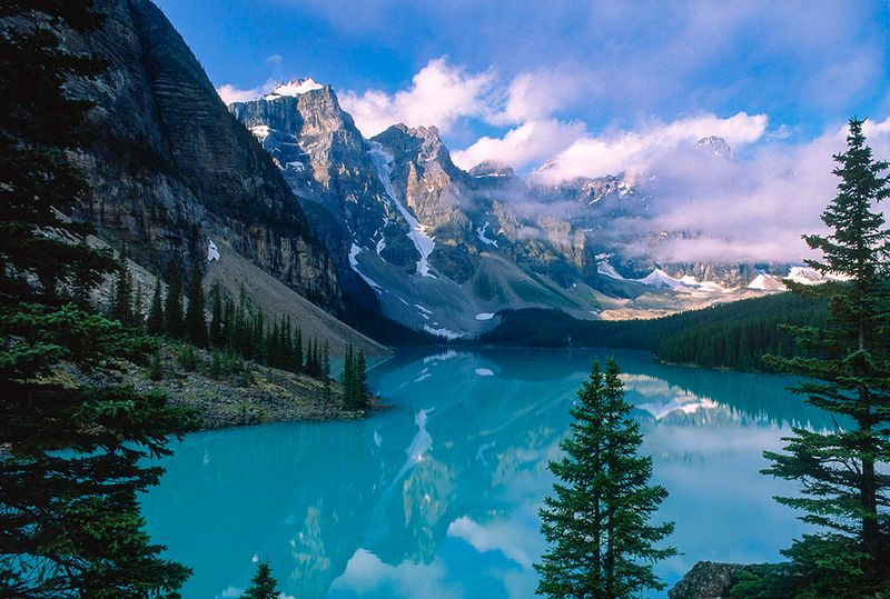 Moraine Lake, Banff National Park, Alberta, Canada