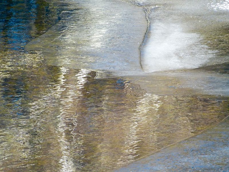 surfaces 324