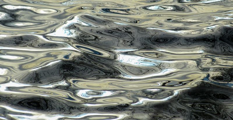 surfaces 325