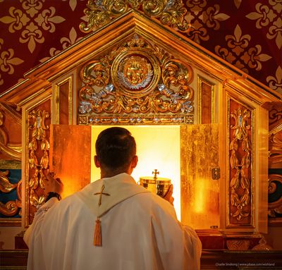 IMAGES OF FAITH