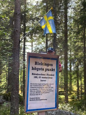 Riksgransvandring 2023 0408.jpg