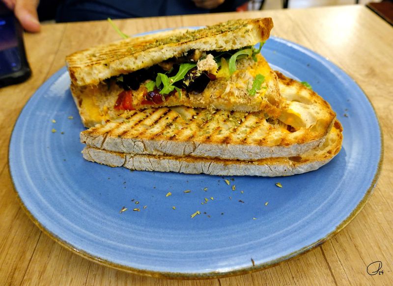 Breakfast at Choupana Caff, Lisbon