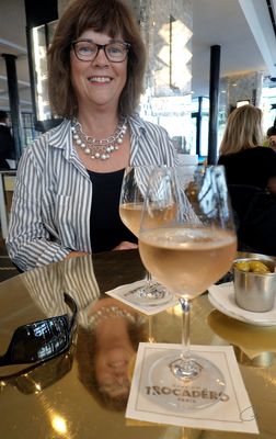 Rosé at the Café du Trocadéro