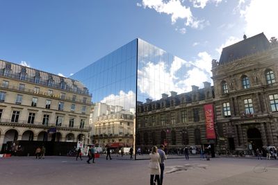 Place du Palais Royal - Mirror Cube by Jean Nouvel (to hide construction inside
