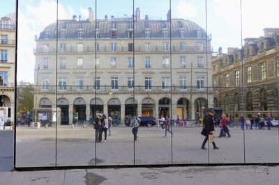 Place du Palais Royal - Mirror Cube by Jean Nouvel (to hide construction inside