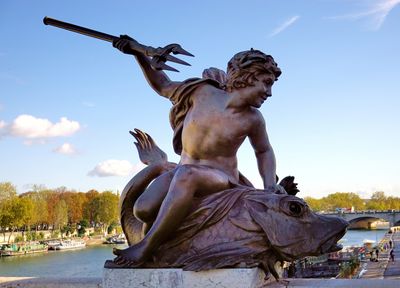 Alexander III Bridge - Enfant au Poisson