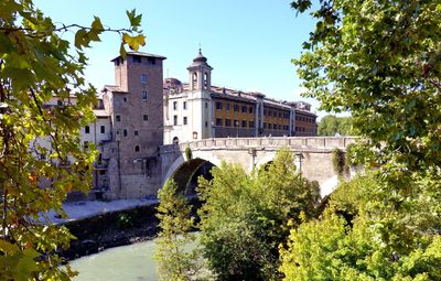 Ponte Fabricio - Oldest bridge in Rome (built in 62 BC by Lucius Fabricius), Rome
