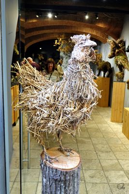 Chicken sculpture, Cortona