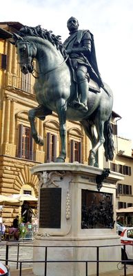 Statua equestre di Cosimo I de' Medici, Piazza della Signoria, Florence