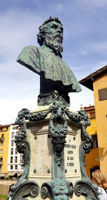 Monumento a Benvenuto Cellini. Ponte Vecchio, Florence