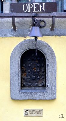 Buchetta del Vino (Wine Window), Florence