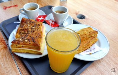 Breakfast at Boluz Bakers, Lisbon