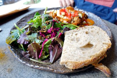 Lunch at Honest Greens Avenida, Lisbon